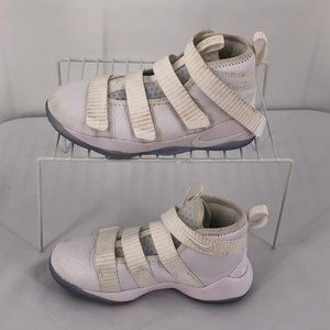 Nike Lebron Soldier XI
